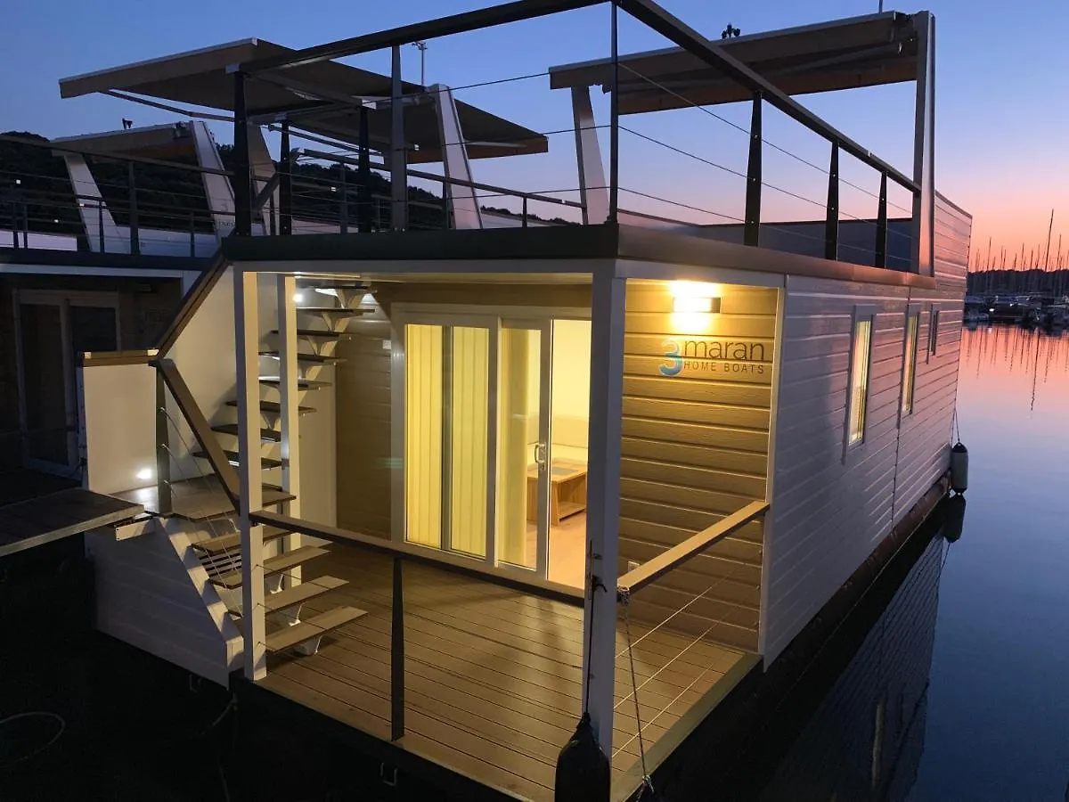 Floating House - Arena 2 Villa Pula