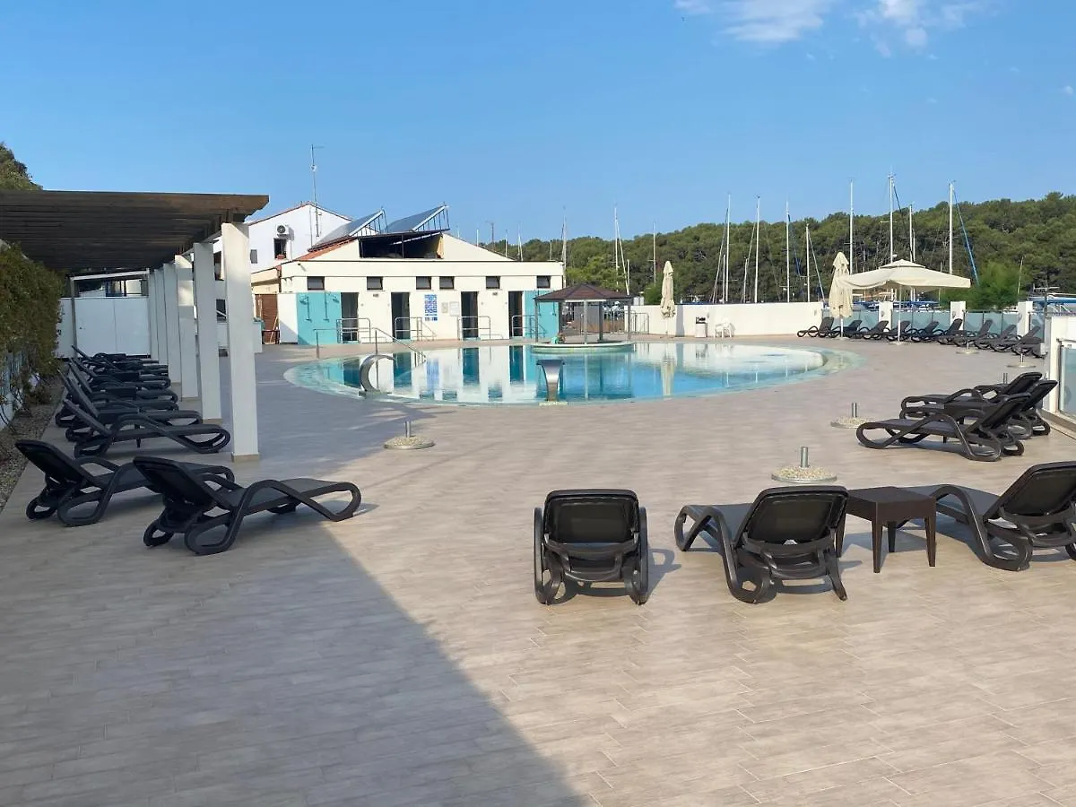 Tatil Evi Floating House - Arena 2 Villa Pula